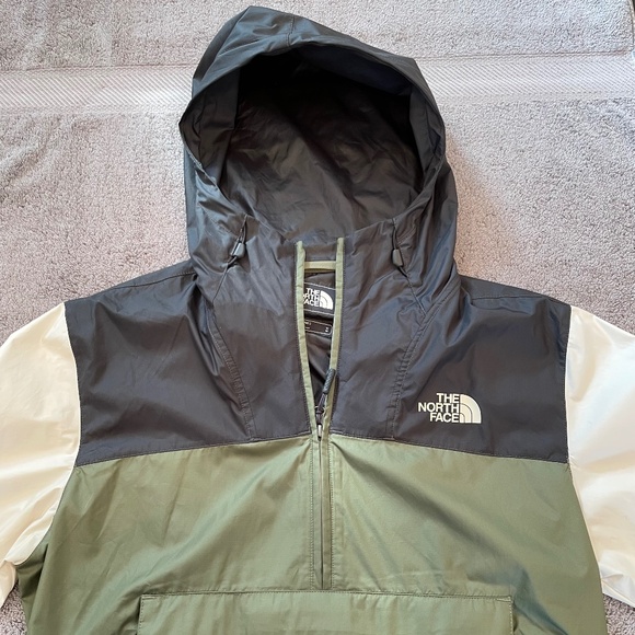 The North Face Anorak - Picture 3 of 6